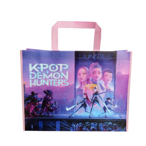 K-pop Démonvadászok World Tour bevásárlótáska 44 cm